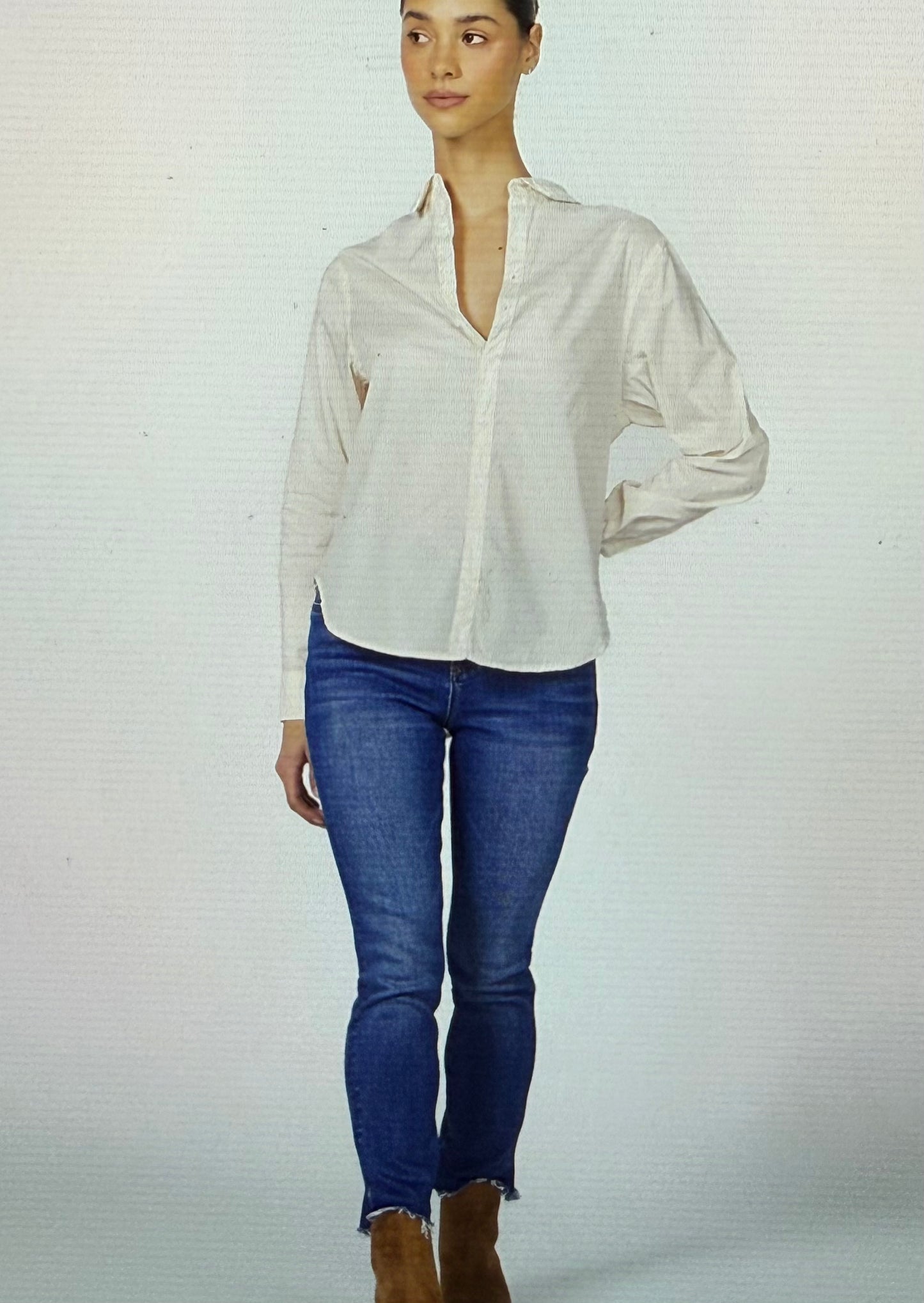 Lolita in Whitecap Gray/Ivory