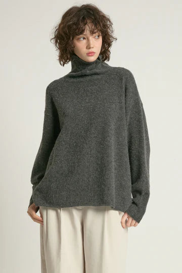 Slouchy T-Neck
