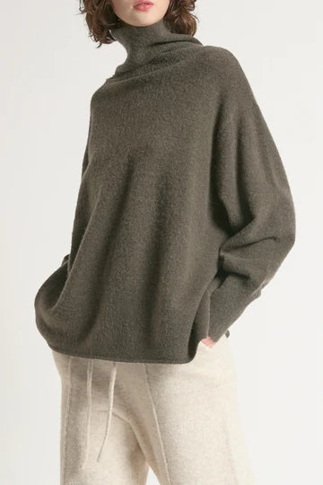 Slouchy T-Neck
