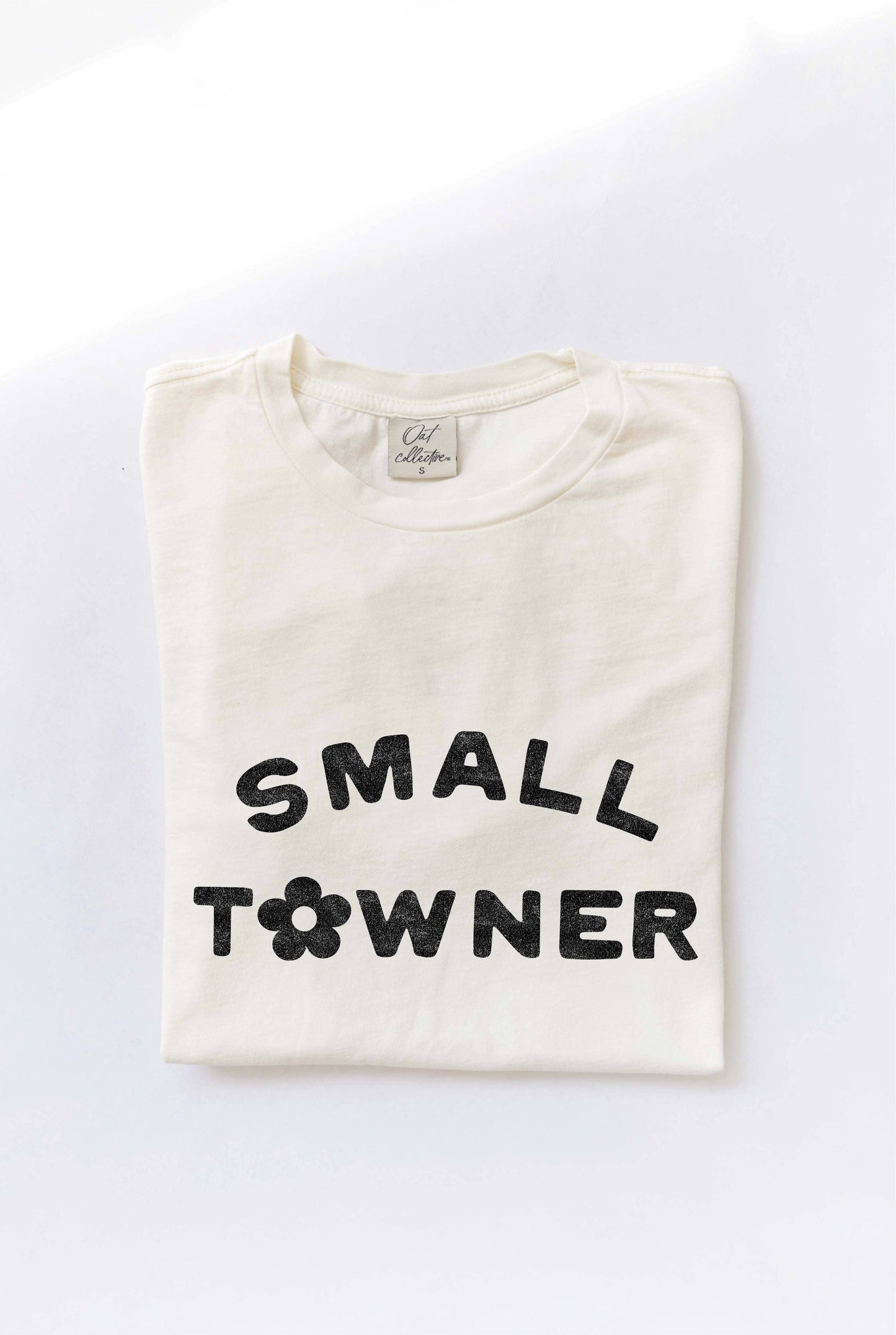 SMALL TOWNER Mineral Washed Graphic Top