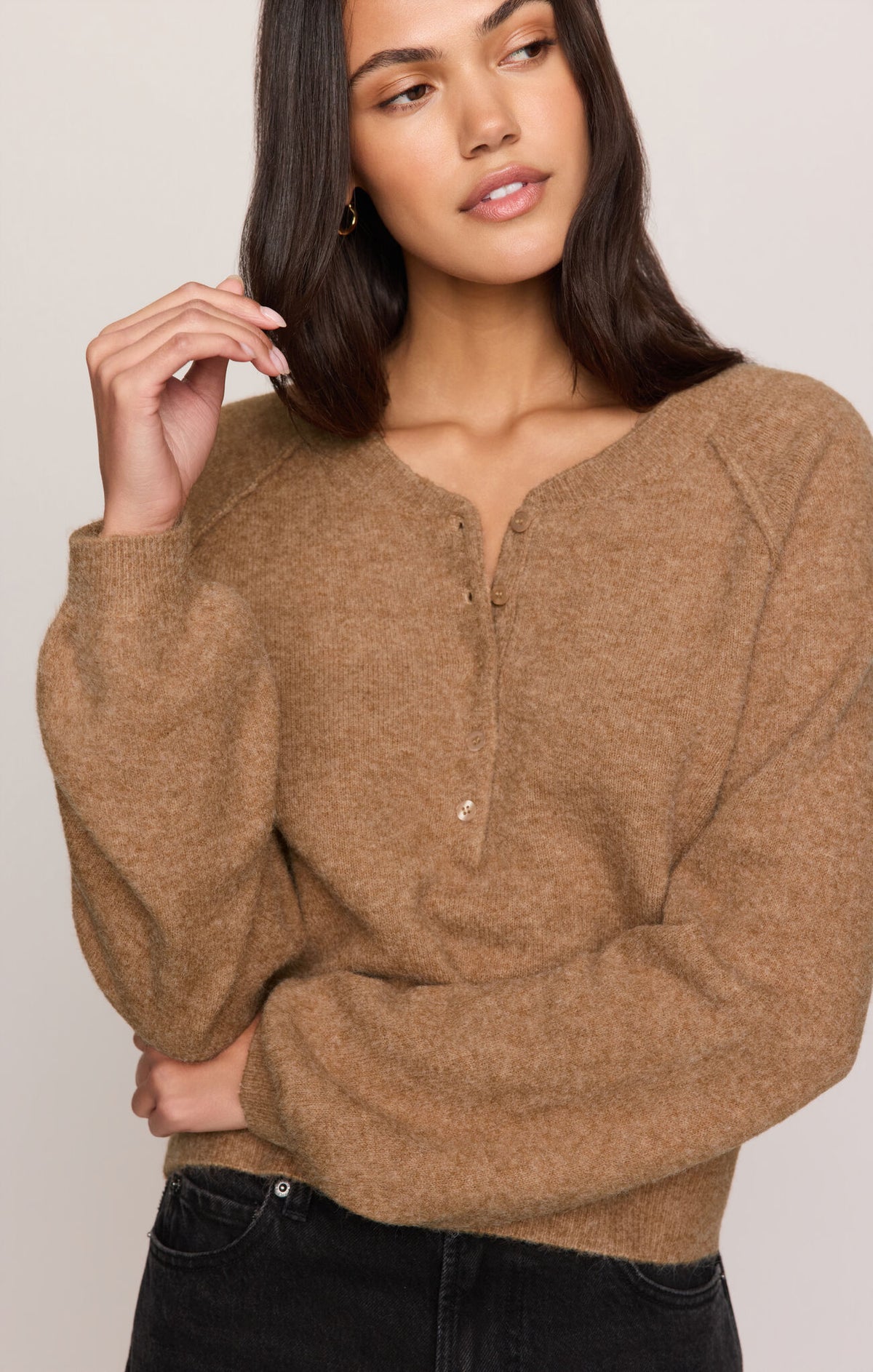 Westmont Henley Sweater in Caramel