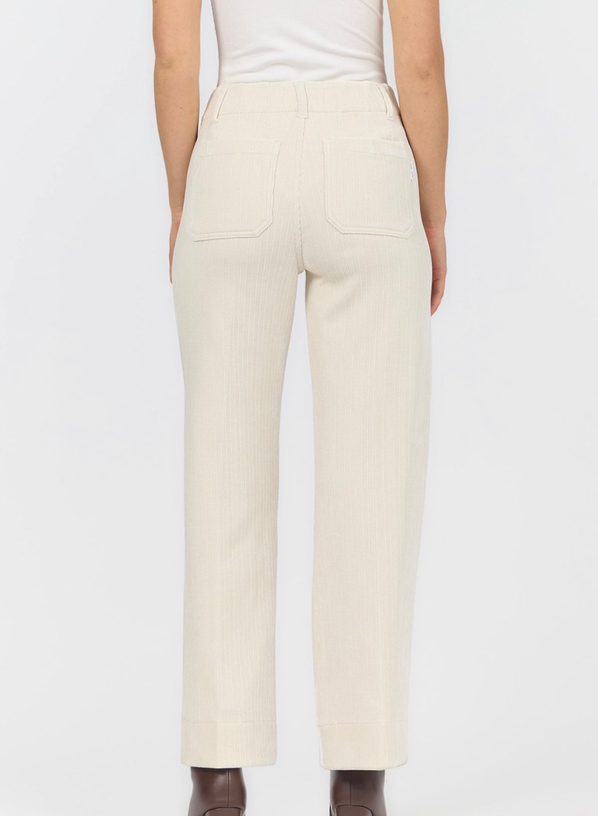 Audrey Style in Egret