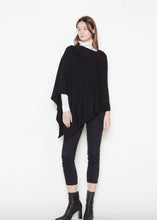 Load image into Gallery viewer, Triangle Poncho
