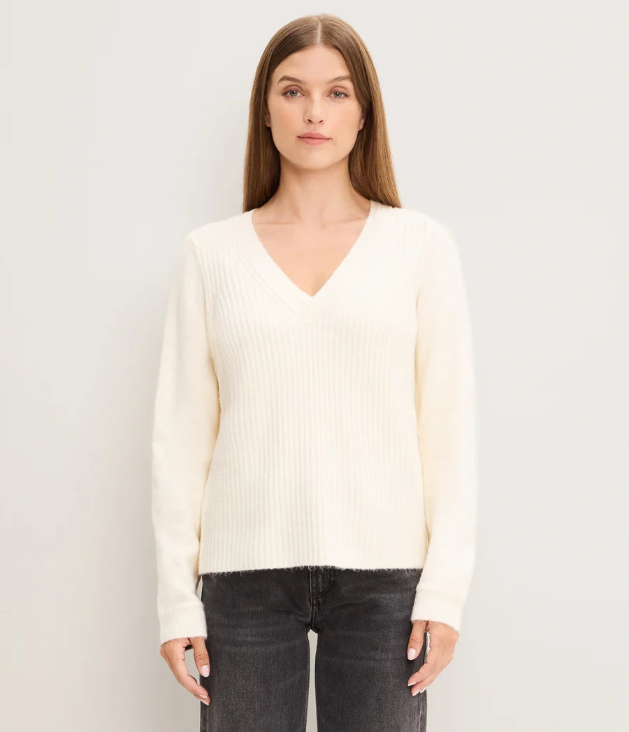 Seraphina V-Neck Pullover