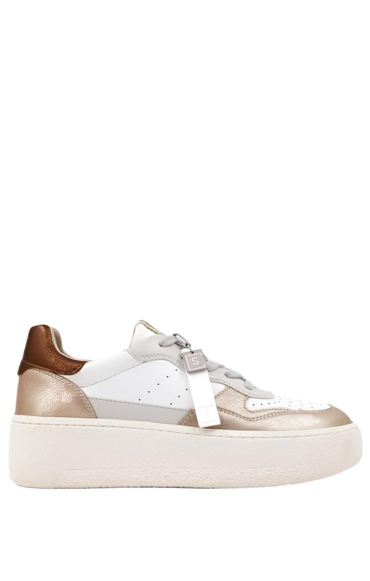 Sheena Sneaker / Gold